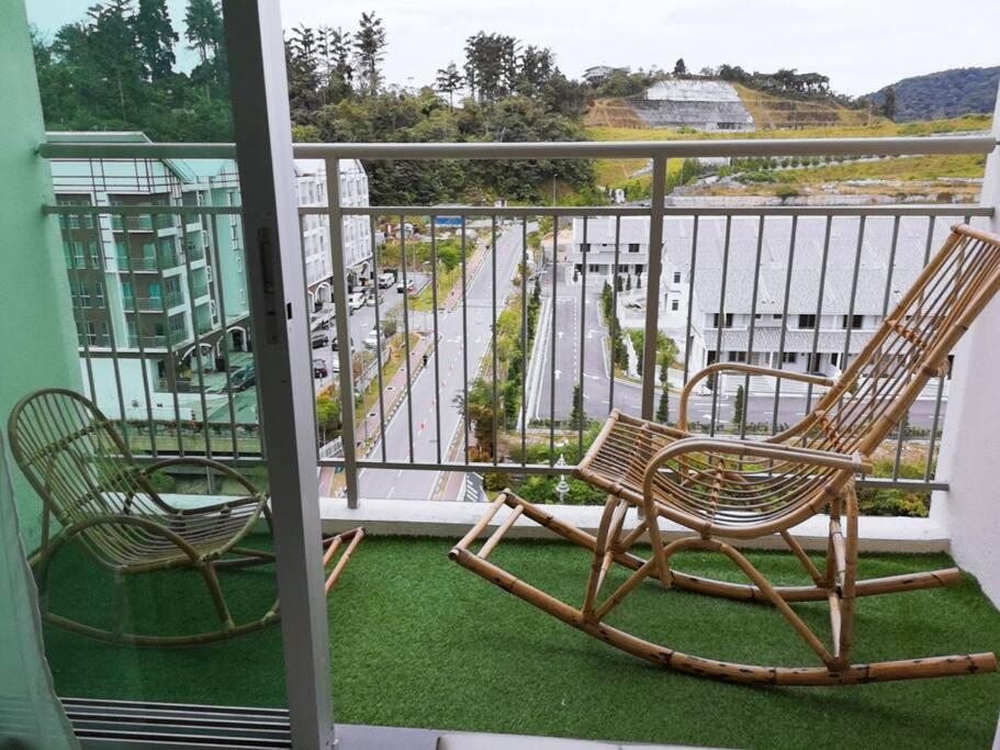 W6warmstay@goldenhills/3rpenthouse/wifi/pasarmalamview/2carpark