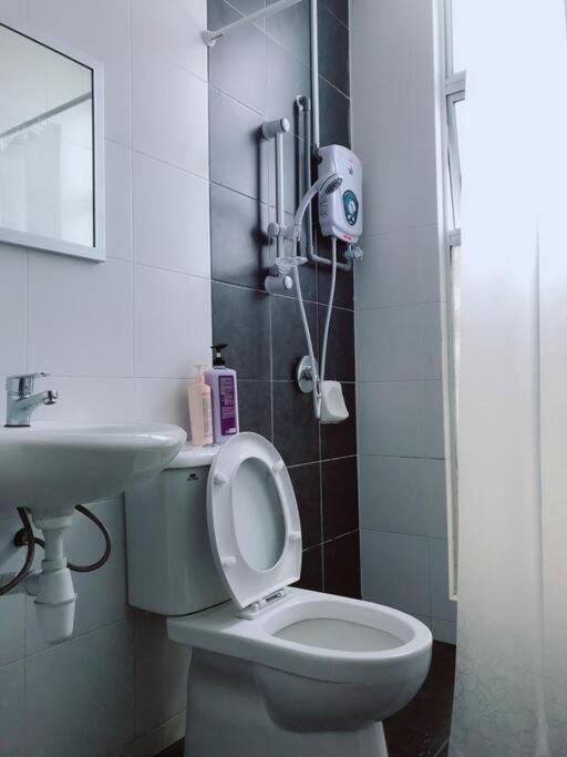 W6warmstay@goldenhills/3rpenthouse/wifi/pasarmalamview/2carpark Holiday home Brinchang